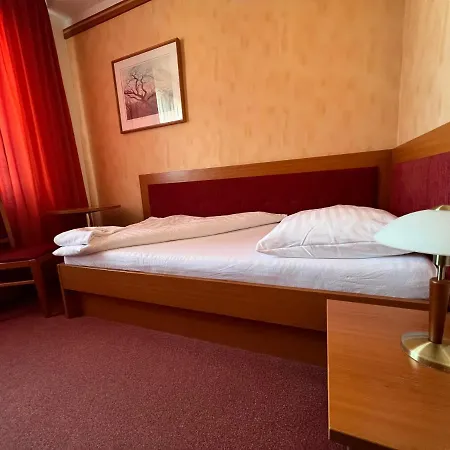 Yura Bazen A Sauny Zdarma Hotel 3*