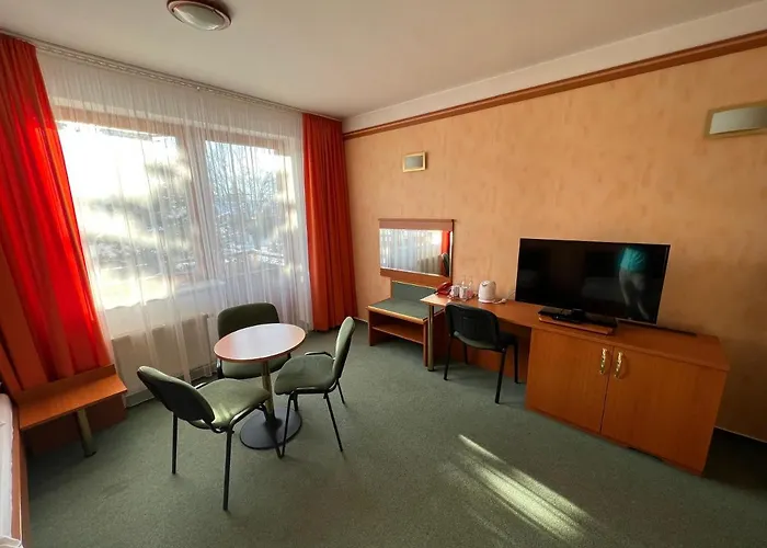 Hotel Yura Bazen A Sauny Zdarma Čeladná
